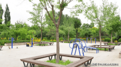 <strong>坐地铁15号线口出坐后</strong>